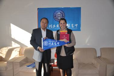 说明: F:\【2015-2016第一学期网站更新】\2016-10美国高校来访\2016-10美国高校来访\2015年10月28日照片\2015年10月28日照片\DSC_0153.jpg